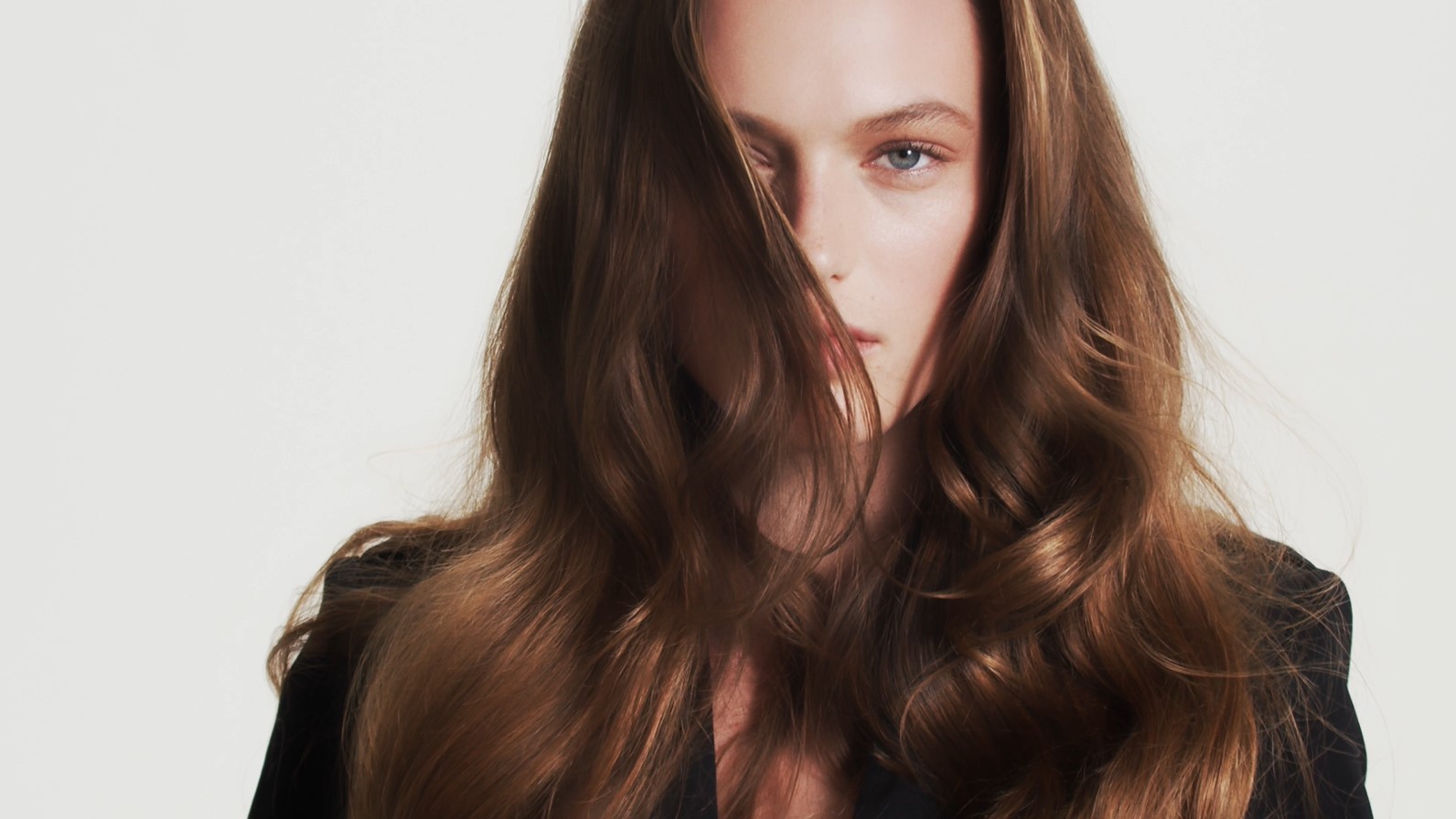 Как создать идеальную укладку, которая держится весь день?