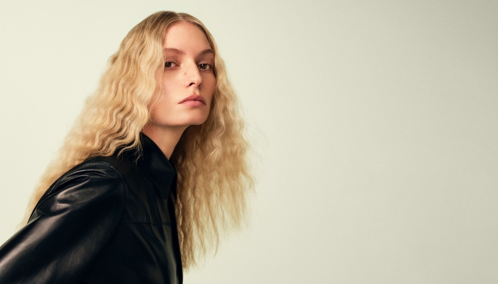 model-1.jpg model-1.jpg