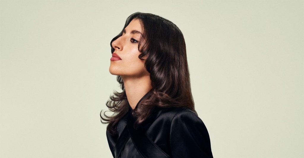 model-2.jpg model-2.jpg